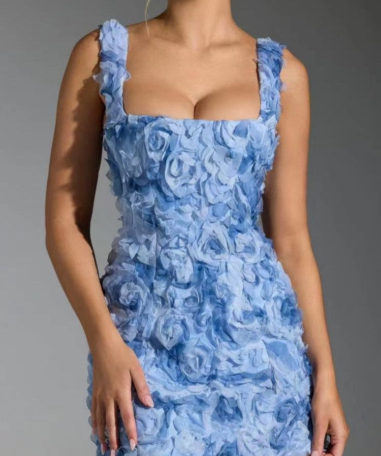Elowyn – Rosette Sculpt Dress
