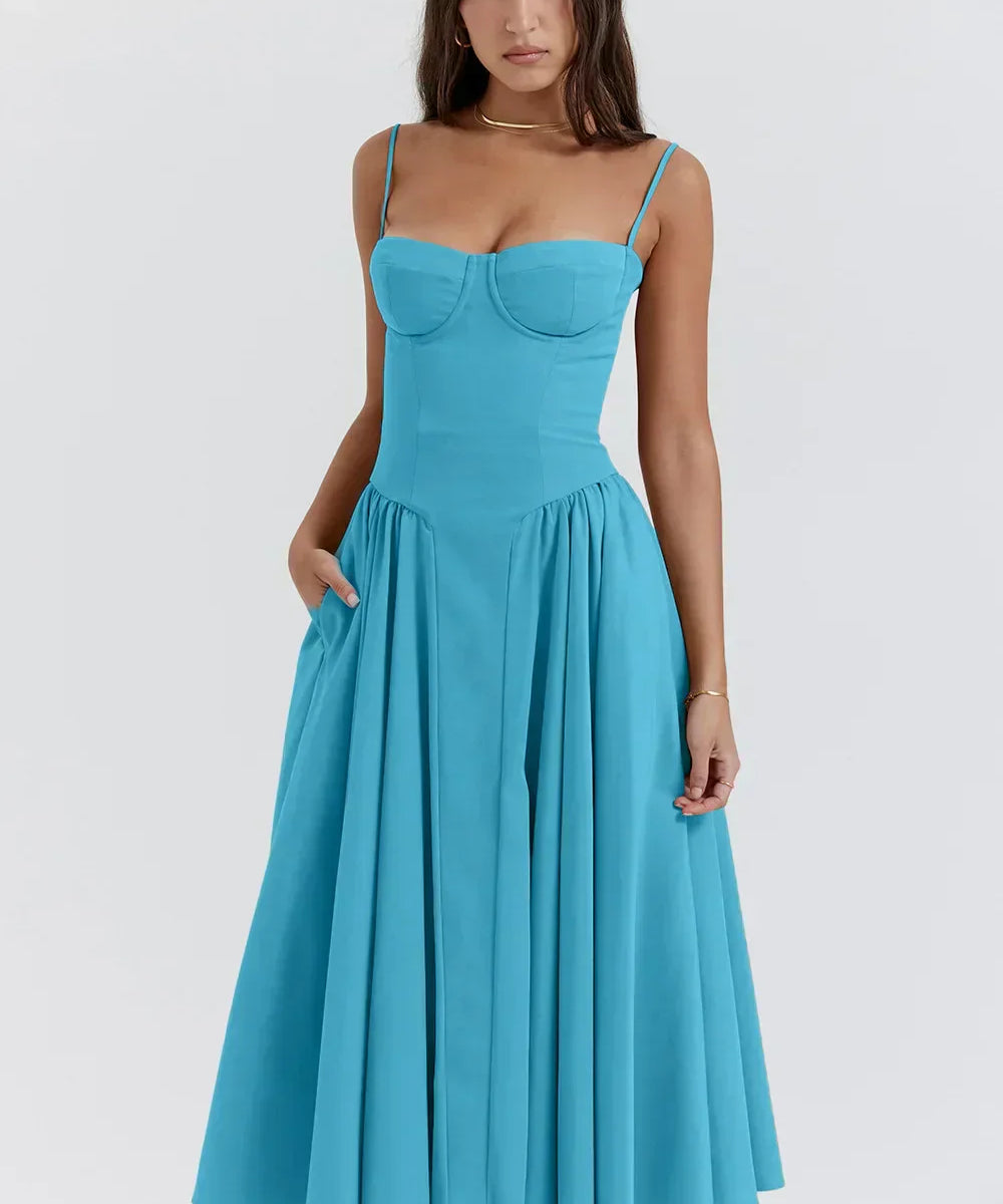 Avélia – Sculpted Flow Dress