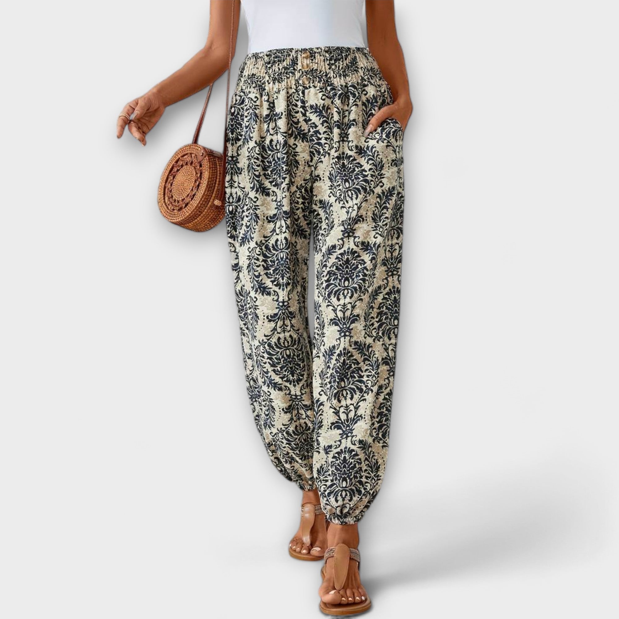 Scarlett - Tights with Ethnic Graphic