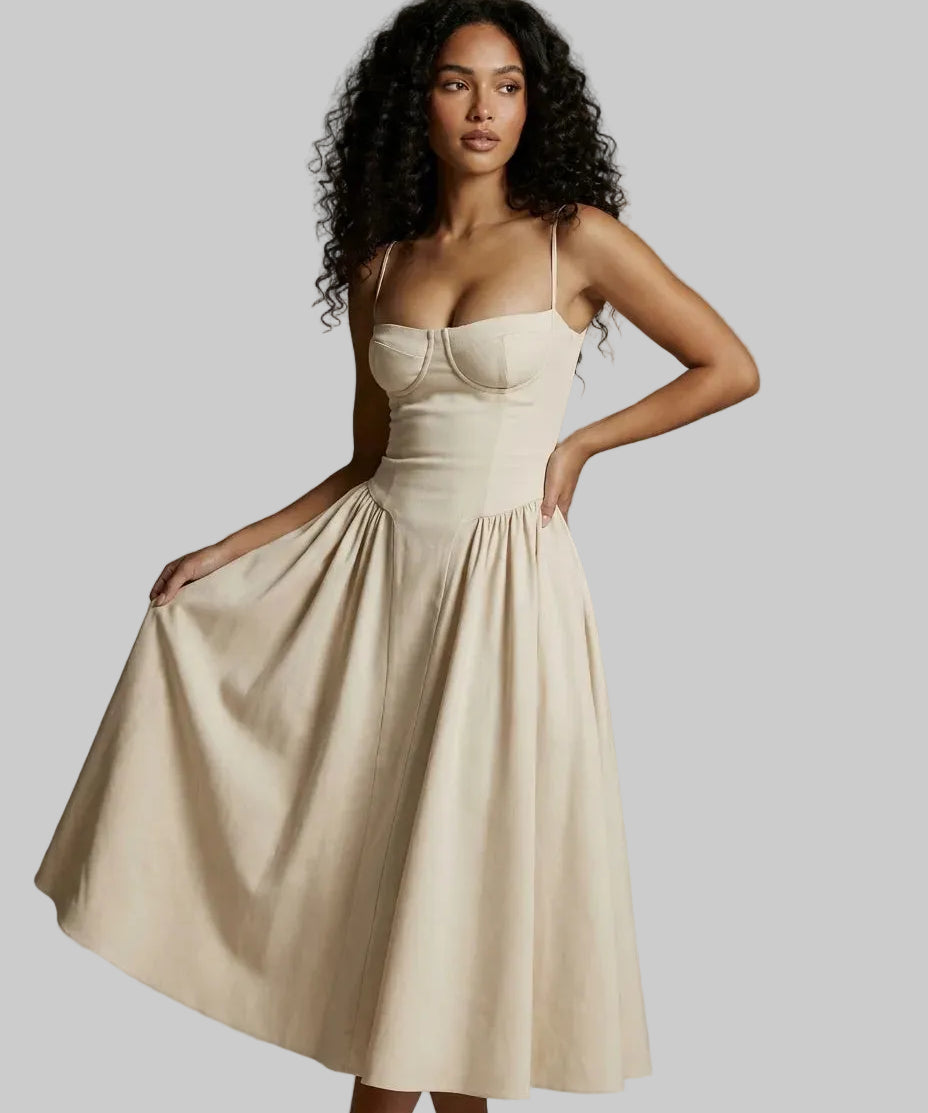 Avélia – Sculpted Flow Dress