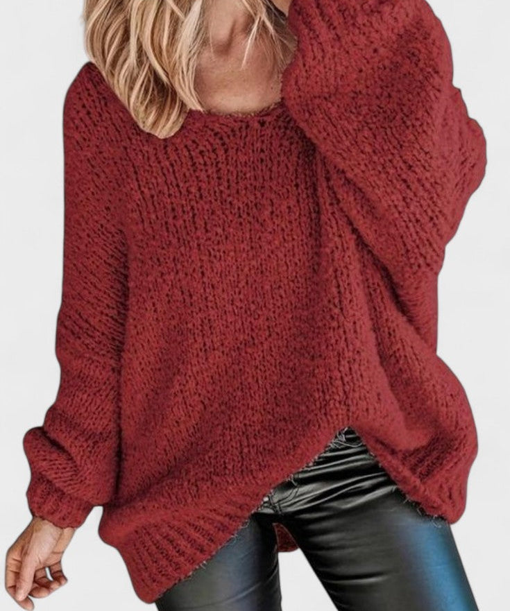 Sára - Lightweight Sweater with Round Neckline