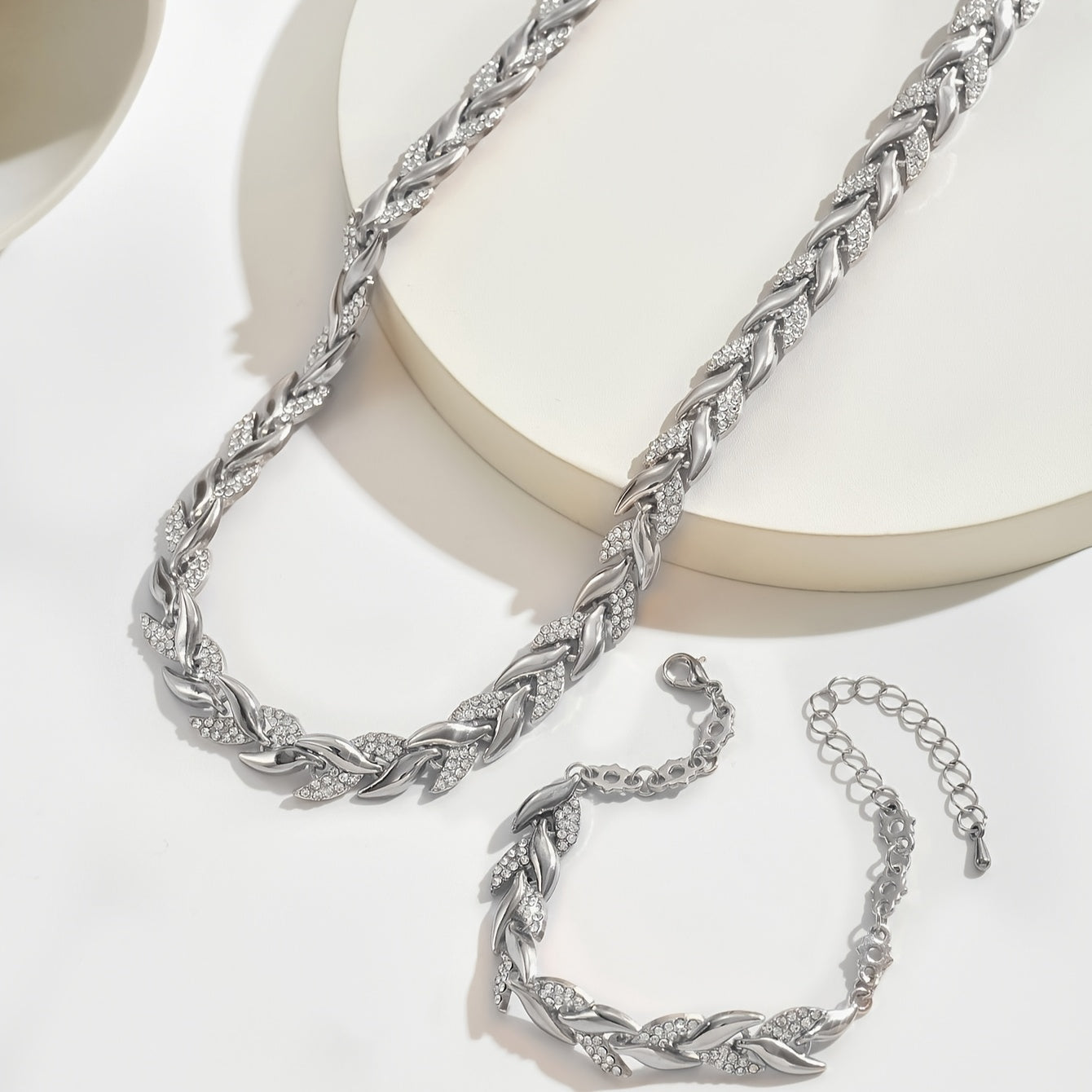 Valentéa – Crystal Leaf Luxe Set