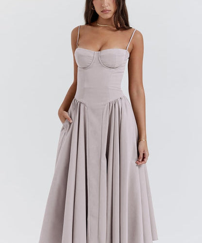 Avélia – Sculpted Flow Dress