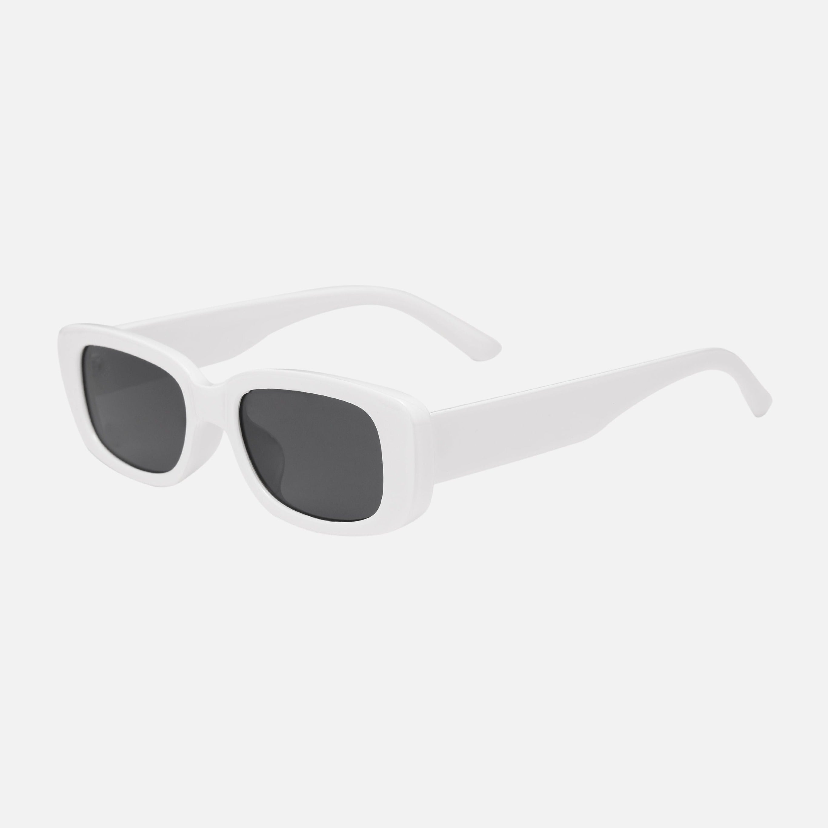 Veloura Noir – Golden Tint Sunglasses