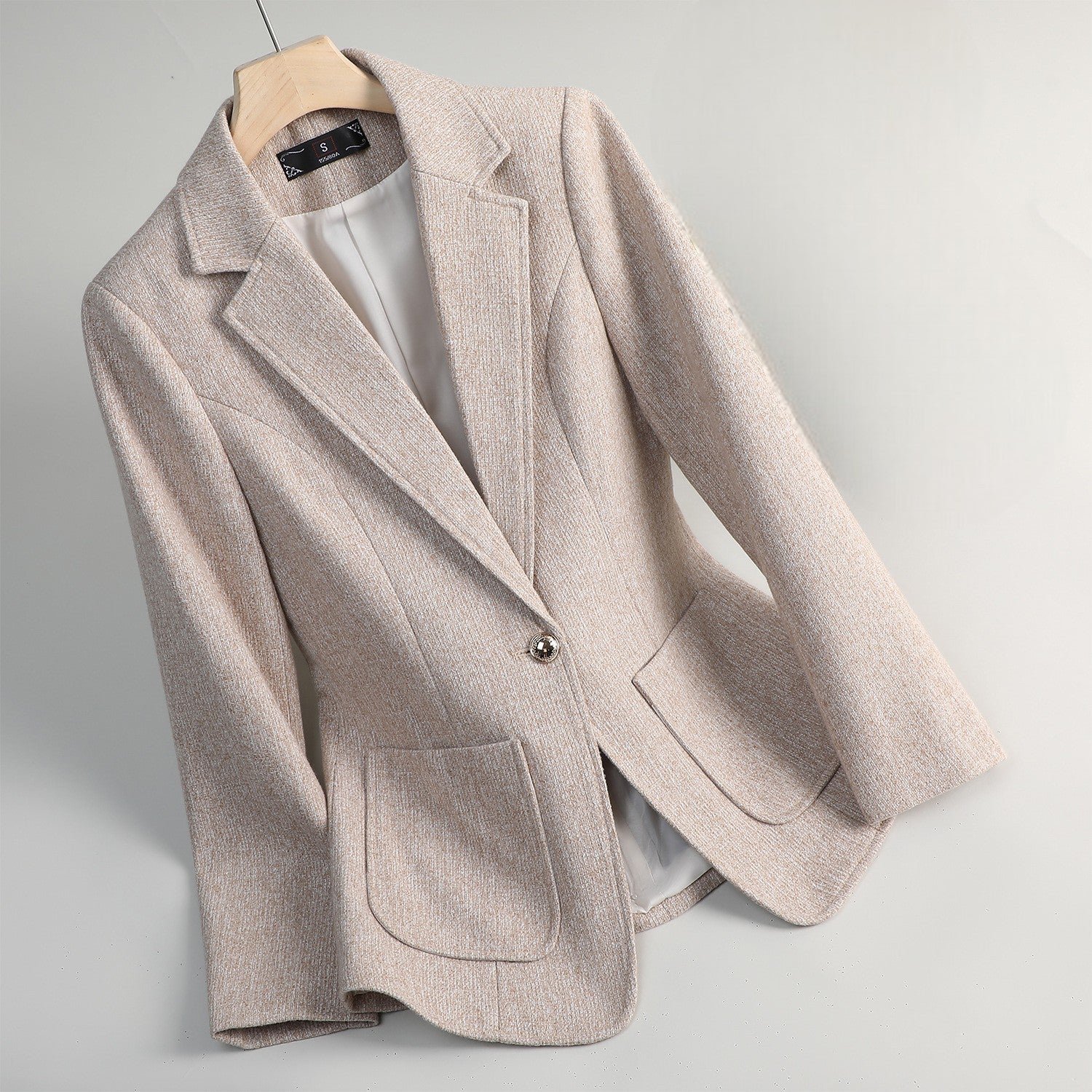 Varena - Textured Classic Blazer