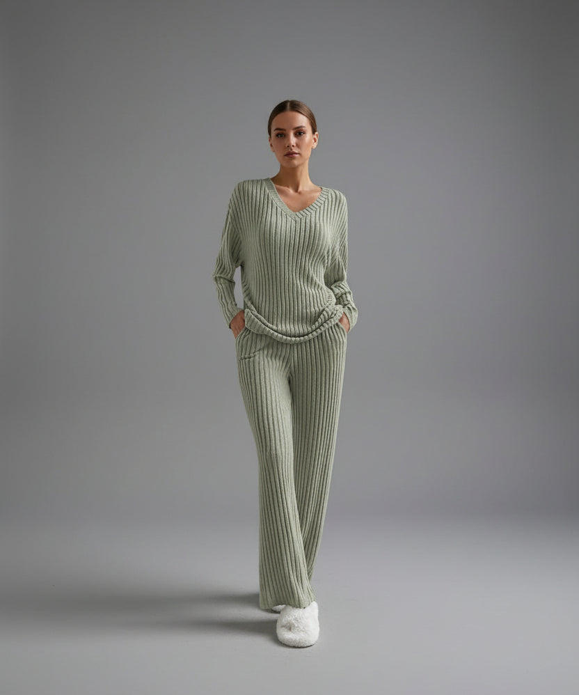 Luvia – Soft Ribbed Lounge Set
