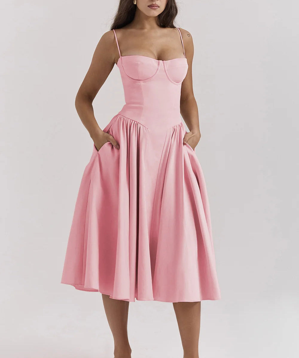Avélia – Sculpted Flow Dress