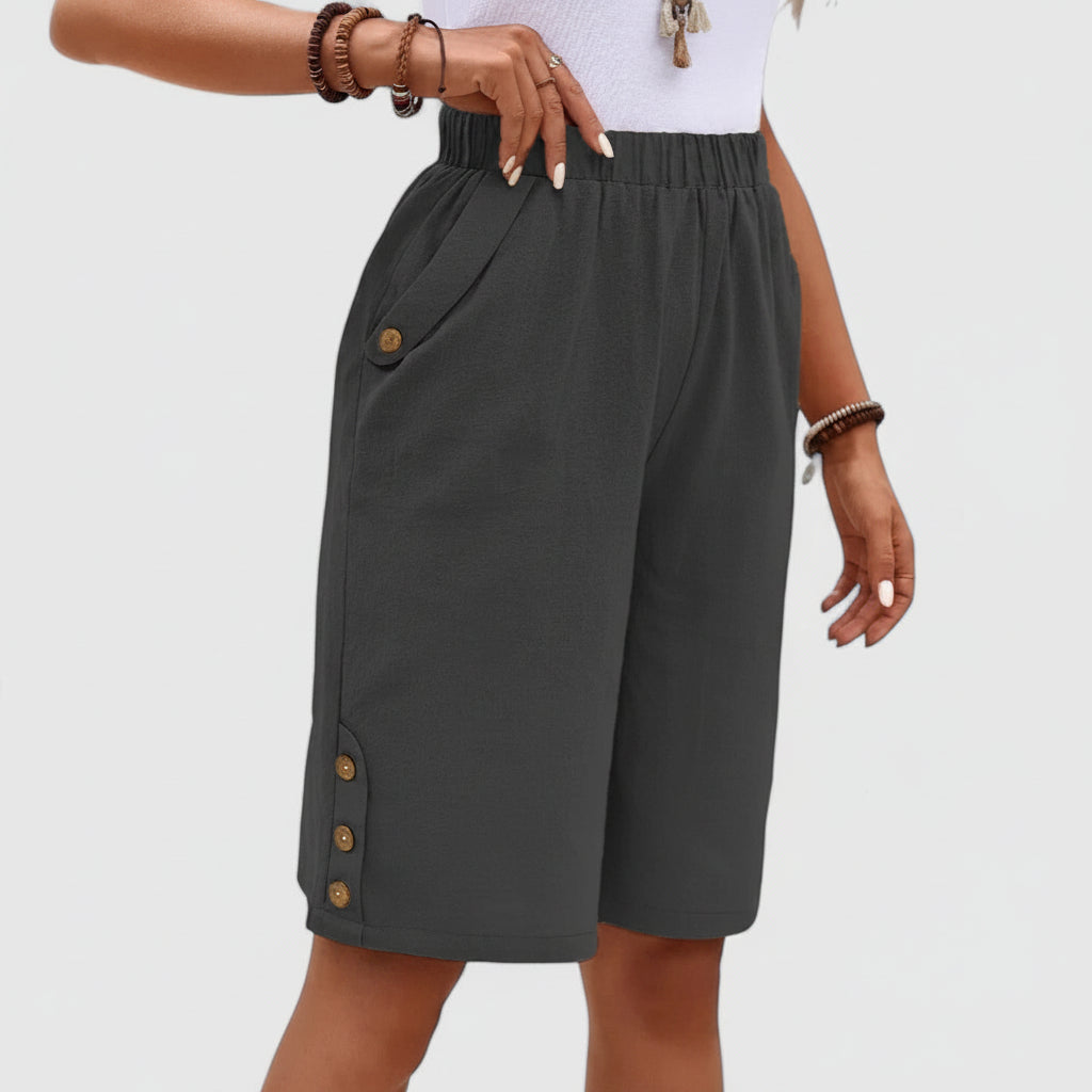 Elmyra – Clean Fit Button Detail Shorts