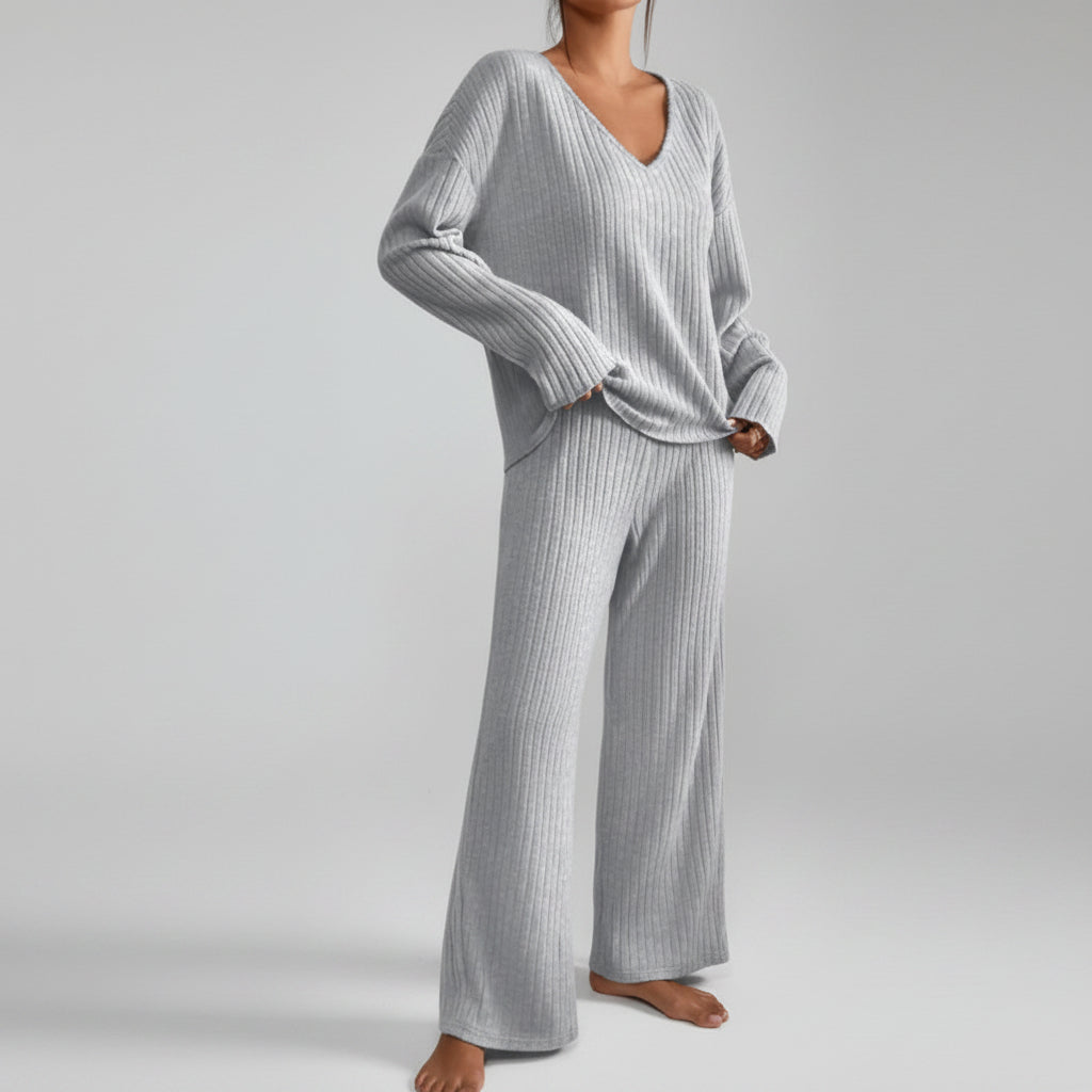 Luvia – Soft Ribbed Lounge Set