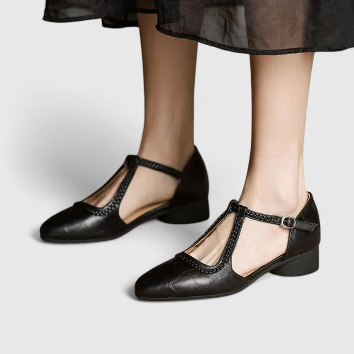 Delphine - Elegant flat sandals