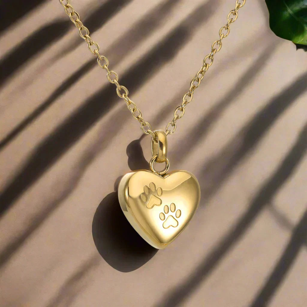 Galiana - Urn necklace with heart paw print