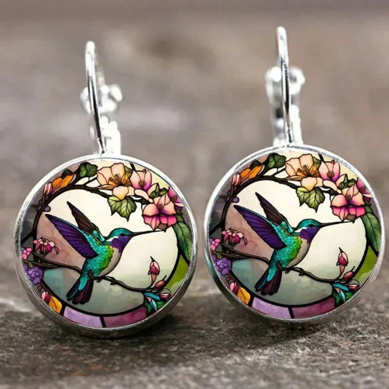 Lunéa - Necklace with a hummingbird pendant under a glass dome