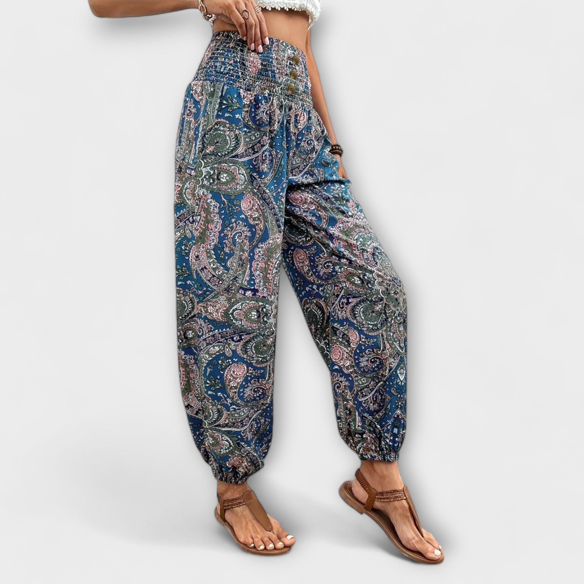 Scarlett - Tights with Ethnic Graphic